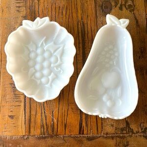 Vintage 1950's HAZEL ATLAS Pear & Grape bunch White MILK GLASS Dishes set